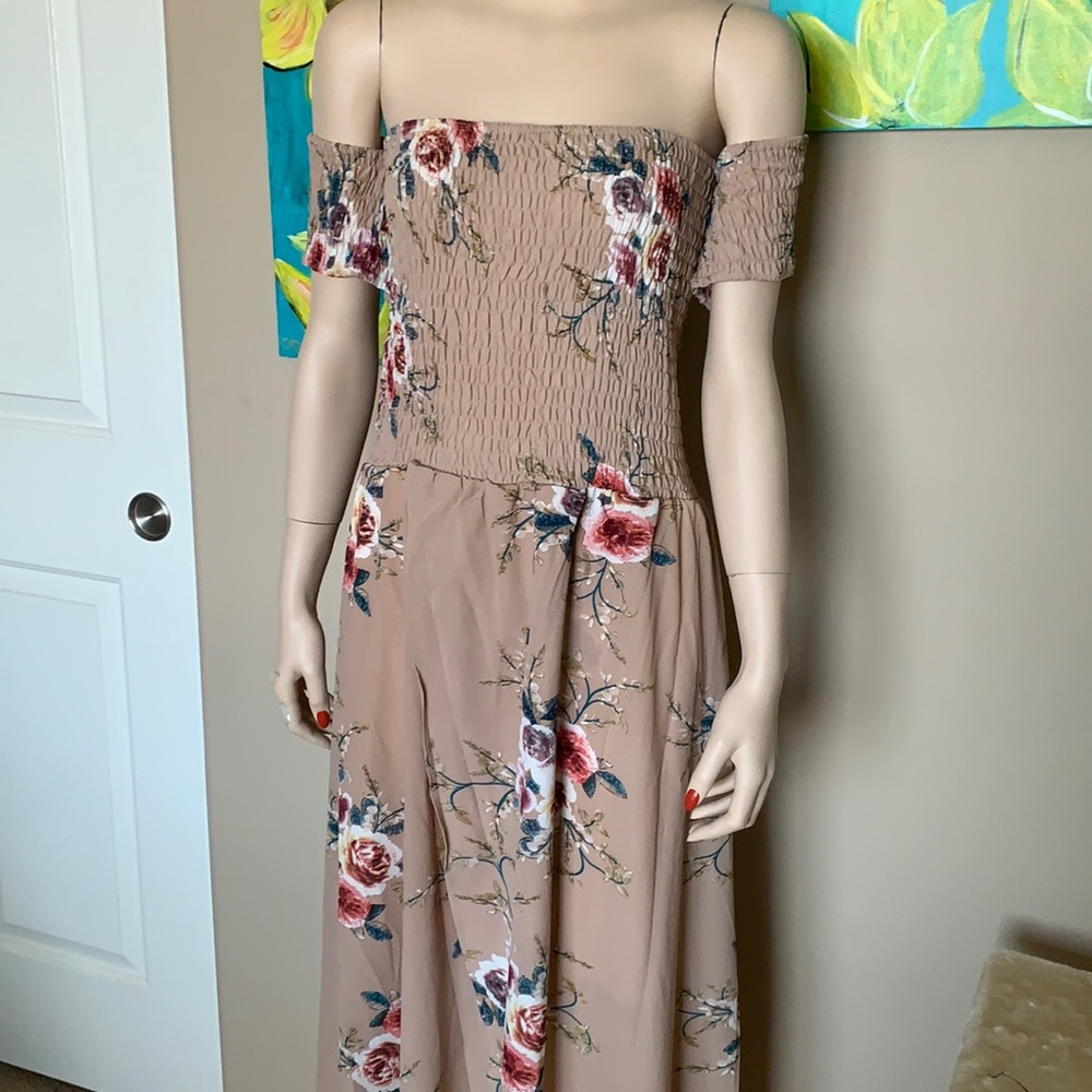 Women’s dress